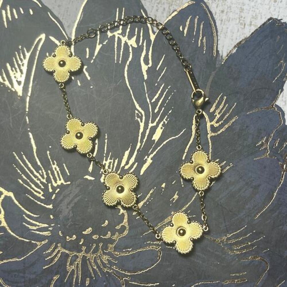 Elegant 18K GP Gold Plated Flower Jewelry Set - Necklace and Bracelet Signed JY
